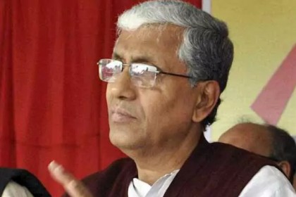 নিজের বাড়ি নেই, দলীয় কার্যালয়ের অতিথি কক্ষে থাকছেন মানিক সরকার