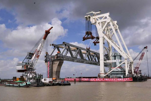 পদ্মা সেতুর তৃতীয় স্প্যান দৃশ্যমান হচ্ছে রবিবার