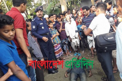 নোয়াখালীতে দুই যুবককে কুপিয়ে হত্যা