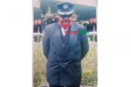 চাকরি দেওয়ার কথা বলে প্রতারণা, ভুয়া গোয়েন্দা পুলিশ গ্রেফতার
