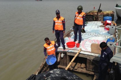 বাগেরহাটে আহরণ নিষিদ্ধ ২২ লাখ পিস পোনা জব্দ
