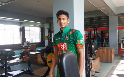 ৮ উইকেট নিয়ে ইতিহাস গড়লেন আরাফাত