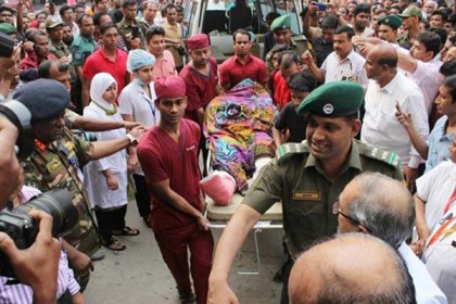 বিমান দুর্ঘটনায় আহত শেহরিন বার্ন ইউনিটের আইসিইউতে 