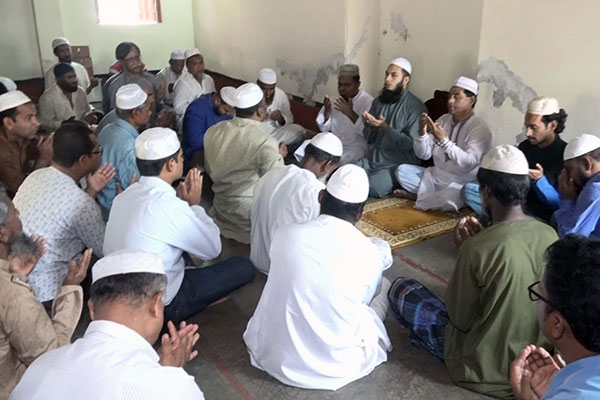 নেপালে নিহতদের মাগফেরাত কামনায় বরিশালে বিশেষ দোয়া