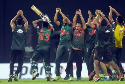 কোনো কথা হবে না, শুধু 'নাগিন ড্যান্স'!