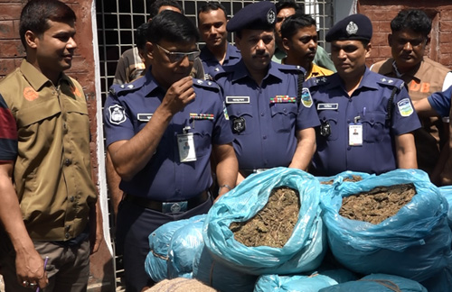 মুক্তাগাছায় সাড়ে তিন মন গাঁজাসহ আওয়ামী লীগ নেতা গ্রেফতার