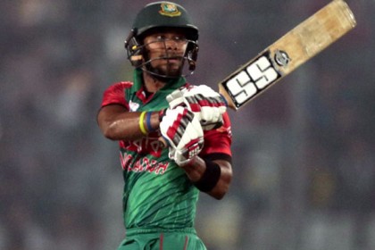 সাব্বিরের ব্যাটে লড়ছে বাংলাদেশ