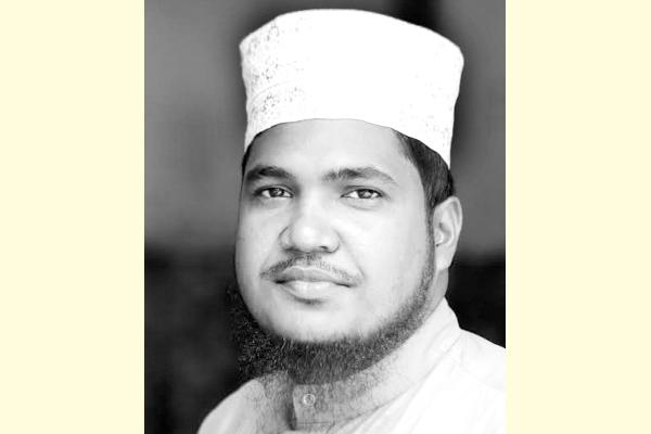 সৃষ্টিকে ভালোবেসে মানুষ হই