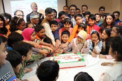 নিউইয়র্কে শিশুদের কলকাকলিতে বঙ্গবন্ধুর জন্মদিন
