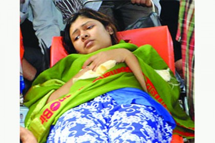 
নেপালে বিমান বিধ্বস্ত; হাসপাতাল ছাড়লেন অ্যানি