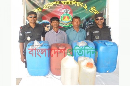 মৌলভীবাজারে চোলাই মদসহ দুই মাদক ব্যবসায়ী আটক