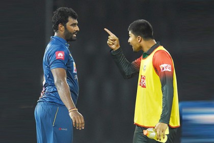 থিসারা আমাকে গালি দিয়েছিল : সোহান