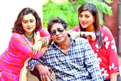 প্রথমবারের মতো মোশাররফের সঙ্গে মৌ ও মৌসুমী