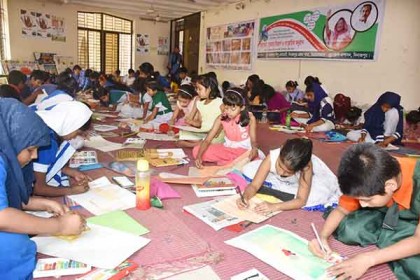 দিনাজপুর শিশু একাডেমীর উদ্যোগে চিত্রাঙ্গন প্রতিযোগিতা 