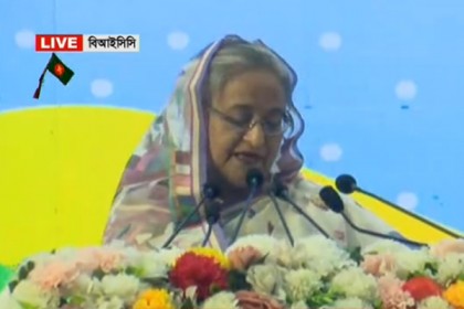 সাফল্যের দিনে আবেগাপ্লুত প্রধানমন্ত্রী
