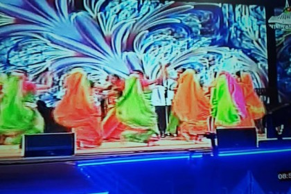 অপ্রতিরোধ্য অগ্রযাত্রায় বাংলাদেশ নৃত্য-গীতে অভিনন্দন