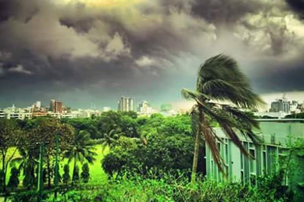 আসছে কালবৈশাখি, ঝড়ের সময়ে করণীয়

