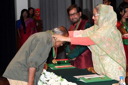 ১৮ বিশিষ্ট ব্যক্তিকে স্বাধীনতা পদক প্রদান