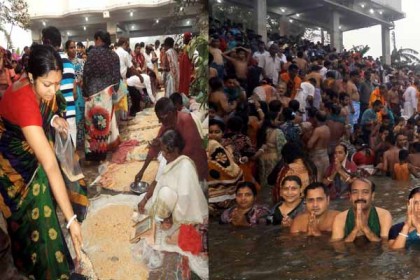 কুমিল্লায় স্নানোৎসবে পূণ্যার্থীর ঢল

