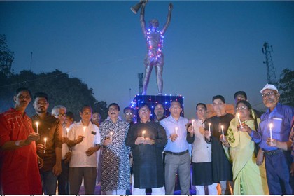 দিনাজপুরে ভাস্কর্য ‘বিজয় চত্ত্বর’ উদ্বোধন