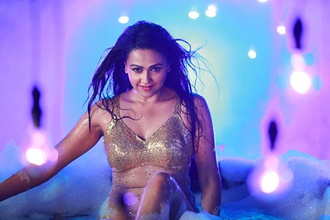 'এক রাতের জন্য' সুইটি