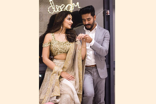 প্রাক্তন প্রেমিকাকে বাদ দিয়ে ছবিতে যাকে নিলেন নির্মাতা