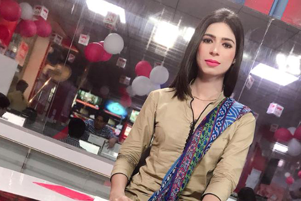 পাকিস্তানের প্রথম রূপান্তরকামী সংবাদ উপস্থাপক