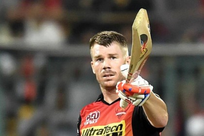 ওয়ার্নারকে নিয়ে উদ্বিগ্ন হায়দরাবাদ
