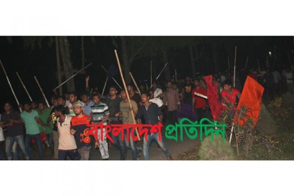 ইবিতে ছাত্রলীগের তাণ্ডব, ককটেল বিস্ফোরণ