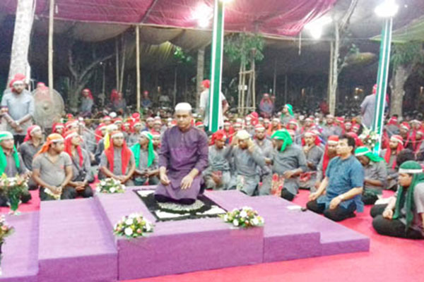 ফরিদপুরে শাহ্ চন্দ্রপুরীর ৩৪তম ওফাৎ দিবস পালন