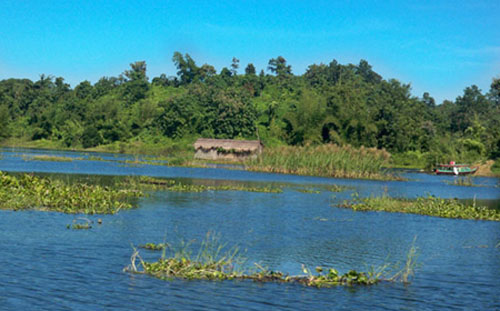 অস্তিত্ব সংকটে রাঙামাটির কাপ্তাই হ্রদ
