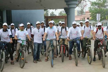 ময়মনসিংহে সচেতনতামূলক সাইকেল শোভাযাত্রা