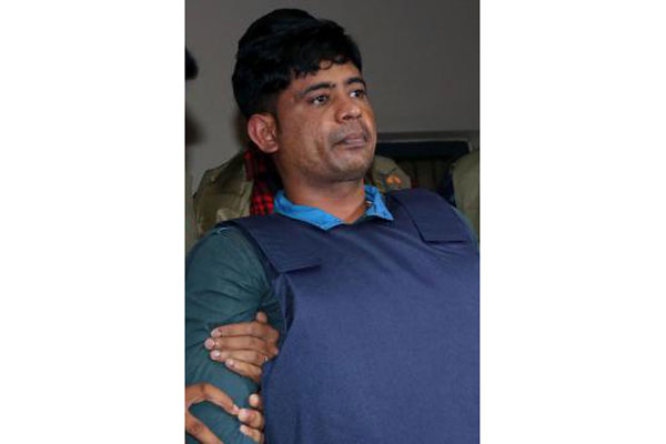 ভারতে পালানোর সময় আটক সেই যুবলীগ নেতা