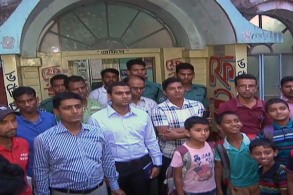 বরিশালে জেলা প্রশাসনের অভিযানে ৩ কোচিং সেন্টার বন্ধ
