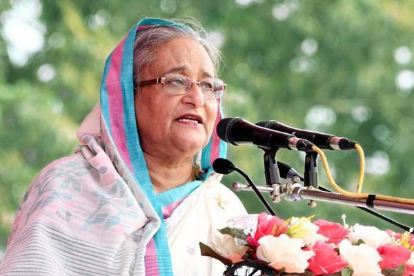 চাঁদপুর পৌঁছেছেন প্রধানমন্ত্রী
