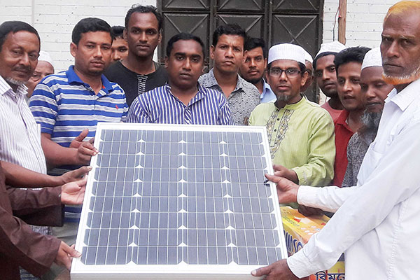 লক্ষ্মীপুরে সৌর বিদ্যুতের আওতায় আরো ৫৮ পরিবার
