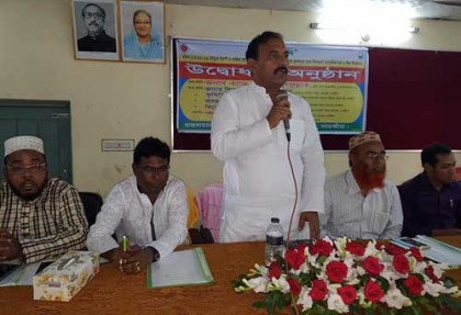 কলারোয়ায় কৃষকদের মাঝে সার ও বীজ বিতরণ