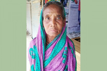 ৬২ বছরেও জোটেনি বিধবা ভাতার কার্ড

