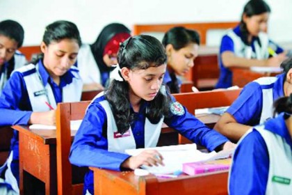 প্রাইমারির প্রশ্নমালা থেকে এমসিকিউ বাদ দেওয়ার সুপারিশ
