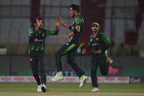 পাকিস্তানের সামনে দাঁড়াতেই পারলো না ওয়েস্ট ইন্ডিজ