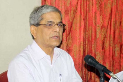 সিসিইউতে মির্জা ফখরুল