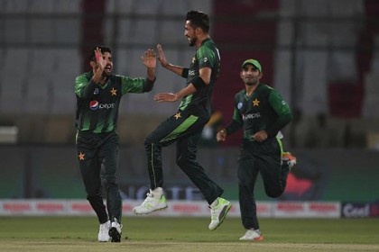 পাকিস্তানের সামনে দাঁড়াতেই পারলো না ওয়েস্ট ইন্ডিজ