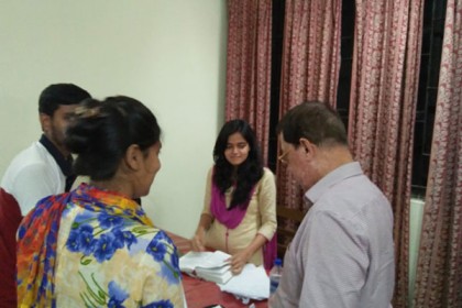 আকস্মিক লাইব্রেরি পরিদর্শনে শাবি উপাচার্য