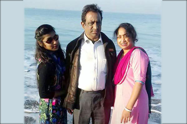 রথিশের লাশ গুম করতে ৩০০ টাকায় গর্ত খোঁড়া হয়