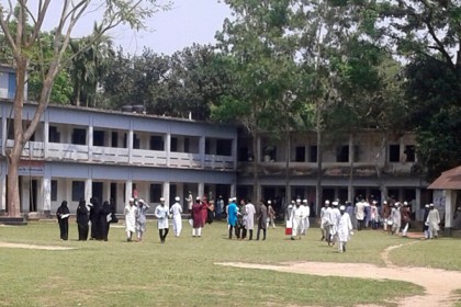 আরবী সাহিত্য পরীক্ষায় নকল, ফুলপুরে বহিষ্কার ১