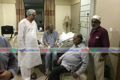 ফখরুলকে দেখতে হাসপাতালে যান ড. কামাল