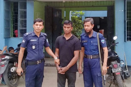 হাতিয়ায় ভুয়া র‌্যাব কর্মকর্তা আটক


