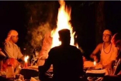 পাত্রী মিলছে না, মোবাইল গিলে বিপাকে যুবক!