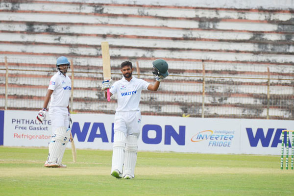 বিসিএলে মার্শাল আইয়্যুবের ১৬তম সেঞ্চুরি