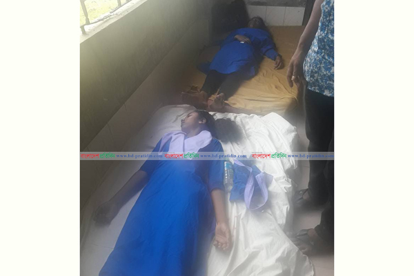 অর্ধশতাধিক শিক্ষার্থী গণ-হিস্টোরিয়ায় আক্রান্ত হয়ে হাসপাতালে ভর্তি